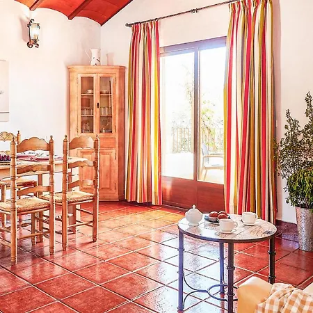 1 Bedroom Amazing In Estepa